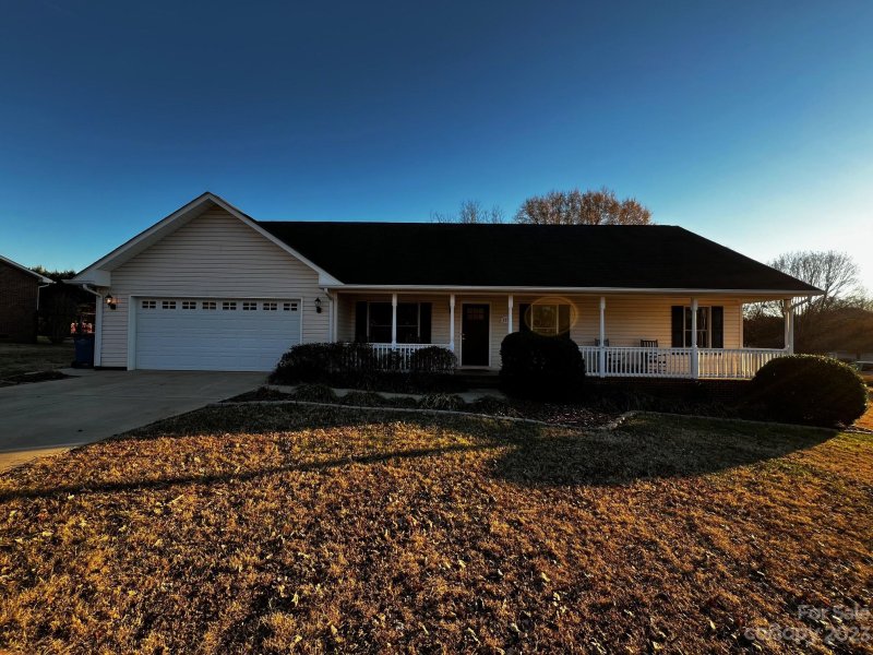 Property image 2 at 119 Doe Trail Lane, Statesville, NC 28625