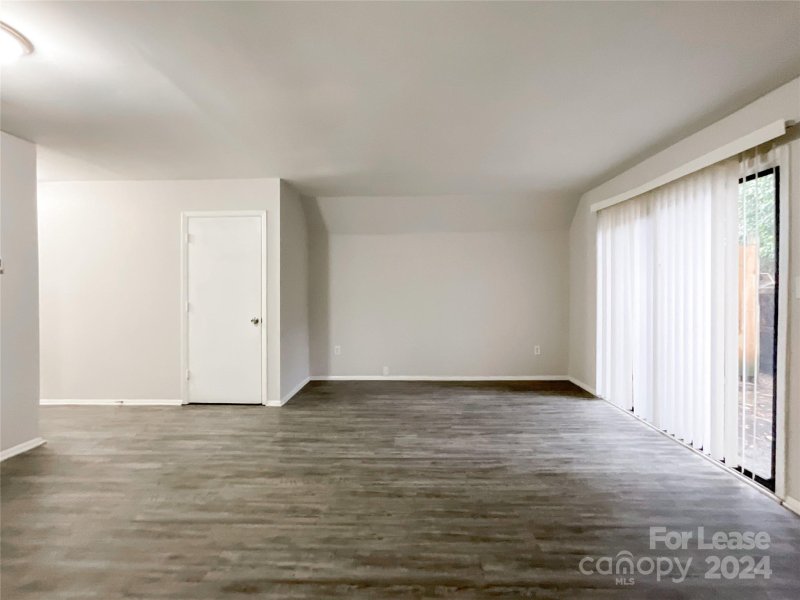 Property image 3 at 951 Hollywood Street, Charlotte, NC 28211