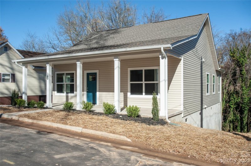 Property image 2 at 340 Nesbit Avenue, Mooresville, NC 28115