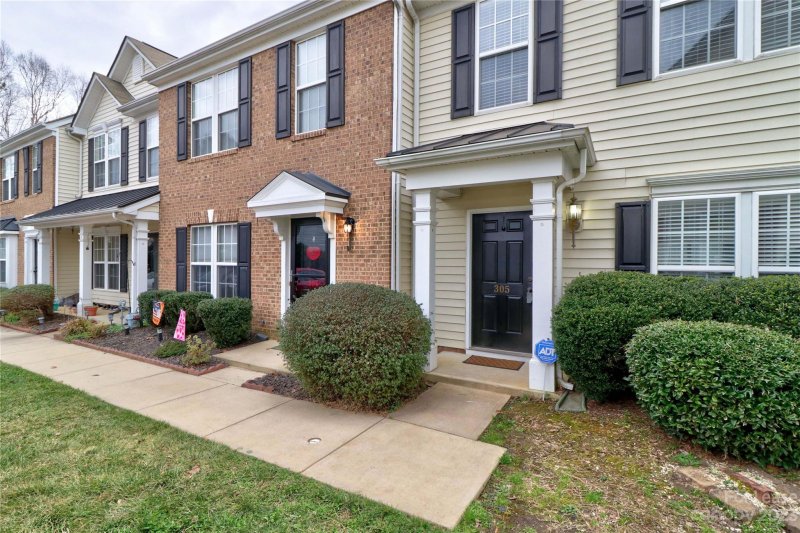 Property image 2 at 1965 Charlotte Highway, Mooresville, NC 28115