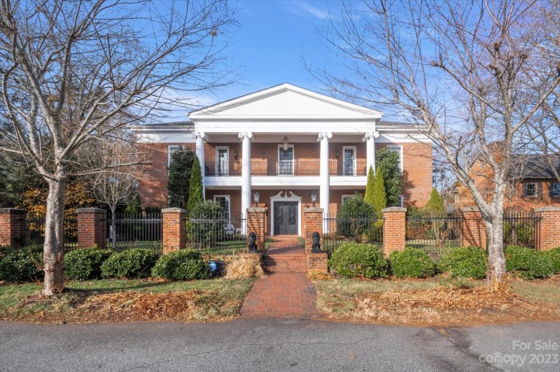 Property image 2 at 84 Marlborough Road, Asheville, NC 28804