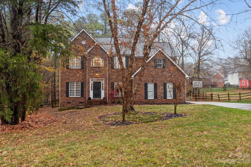 Property image 2 at 5349 Apple Glen Drive, Harrisburg, NC 28075