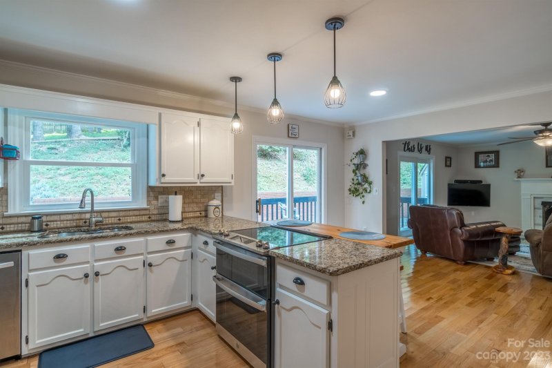 Property image 4 at 5398 Gunpowder Drive, Hickory, NC 28601