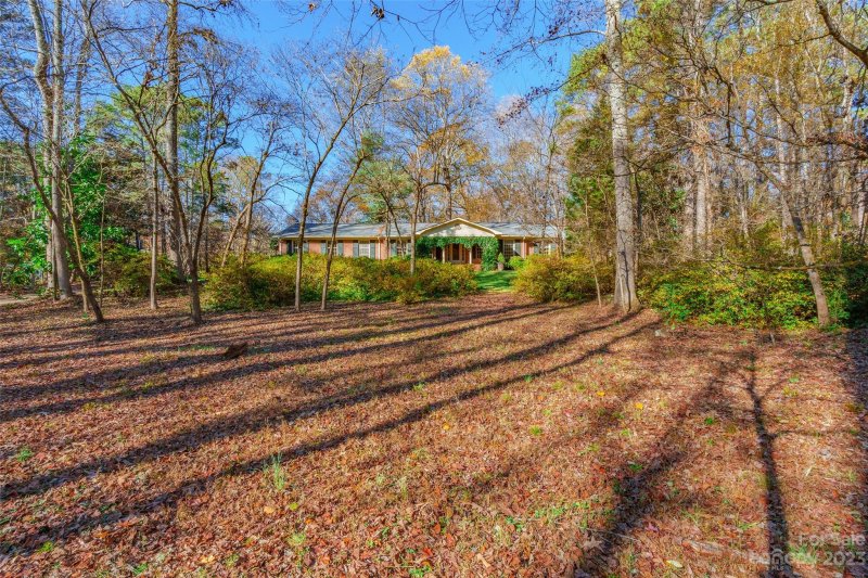 Property image 2 at 112 Benfield Avenue, York, SC 29745