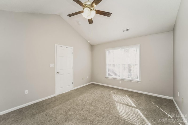 Property image 5 at 7052 Hunters Bluff Drive, Denver, NC 28037