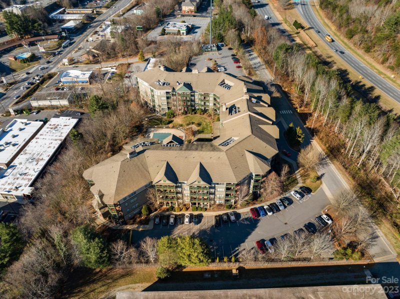 Property image 4 at 9 Kenilworth Knoll, Asheville, NC 28805