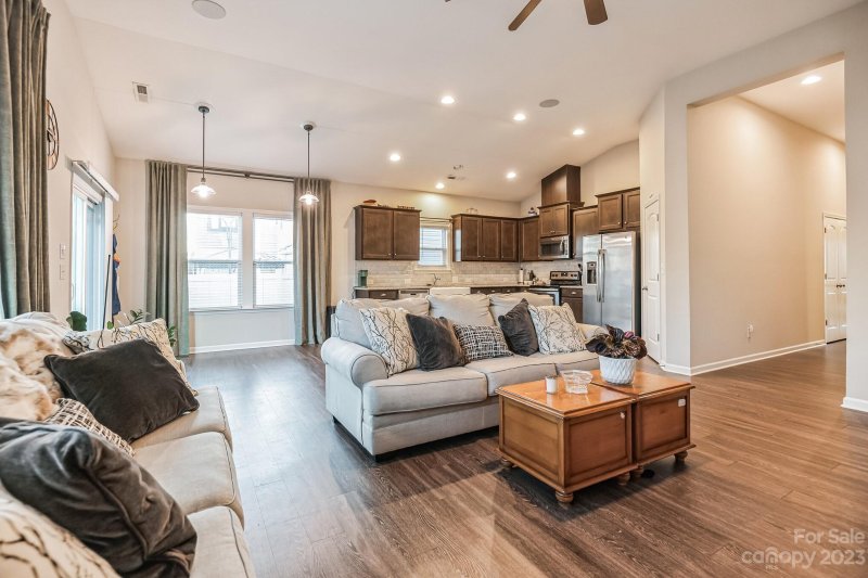 4115 Woolcott Avenue