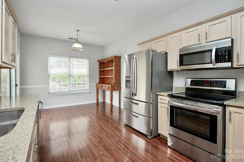 Property image 3 at 3808 Sipes Lane, Charlotte, NC 28269