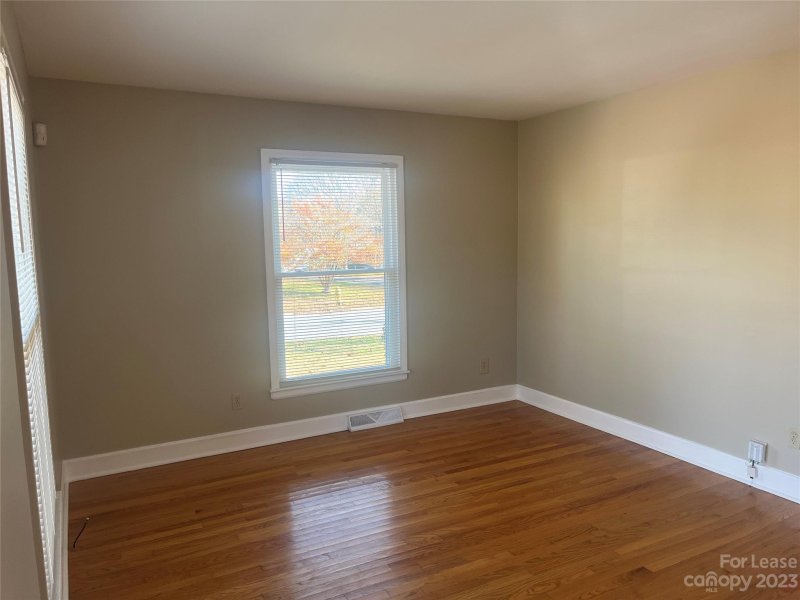 Property image 3 at 7340 Briardale Drive, Charlotte, NC 28212