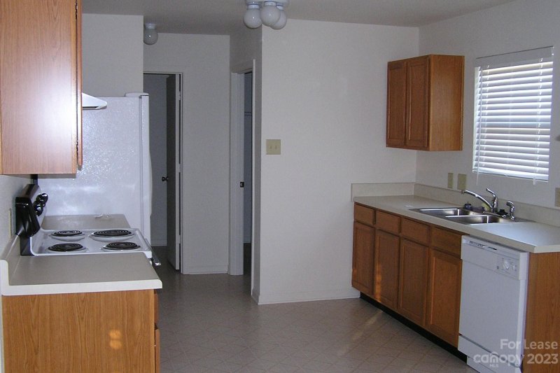 Property image 4 at 6520 Matlea Court, Charlotte, NC 28215