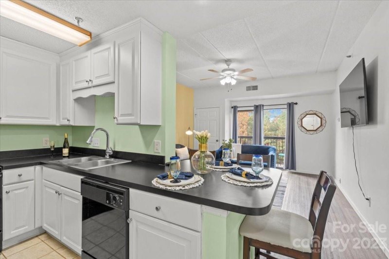 Property image 5 at 211 Heritage Boulevard, Fort Mill, SC 29715