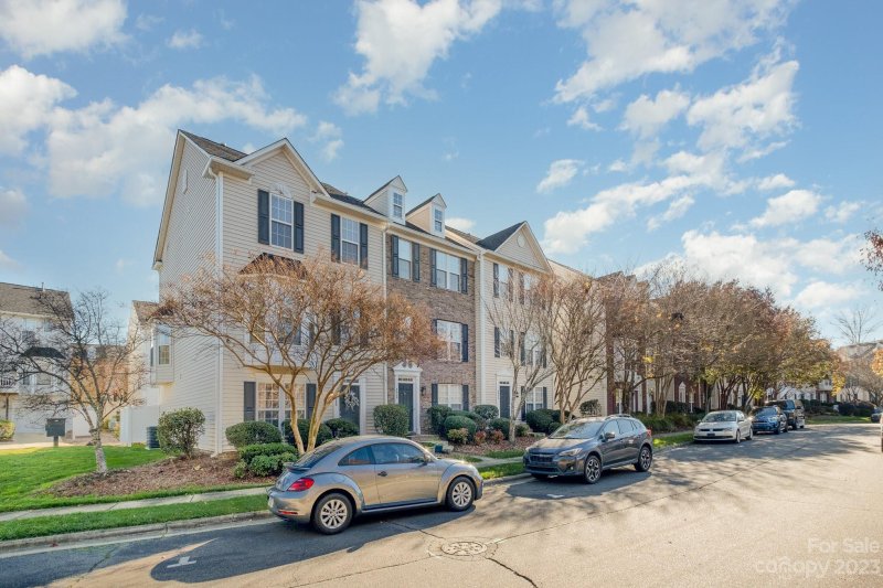 Property image 2 at 8025 Bristle Toe Lane, Charlotte, NC 28277