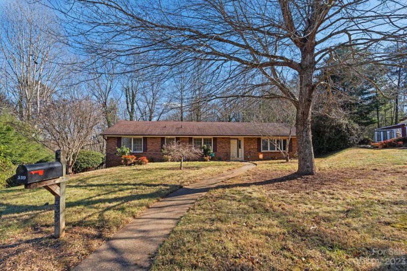 Property image 2 at 539 Bluebird Ridge, Asheville, NC 28804