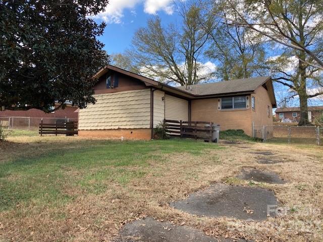 Property image 3 at 941 Hallmark Drive, Gastonia, NC 28052