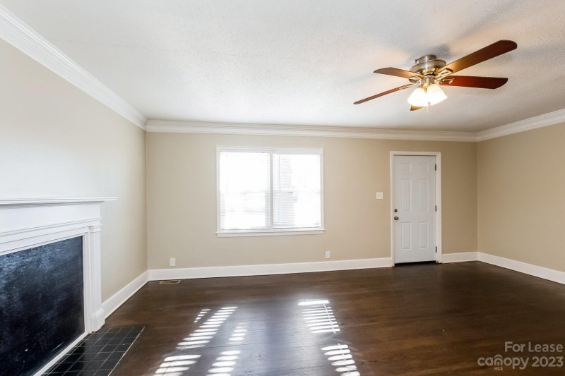 Property image 3 at 1130 Mona Drive, Charlotte, NC 28206