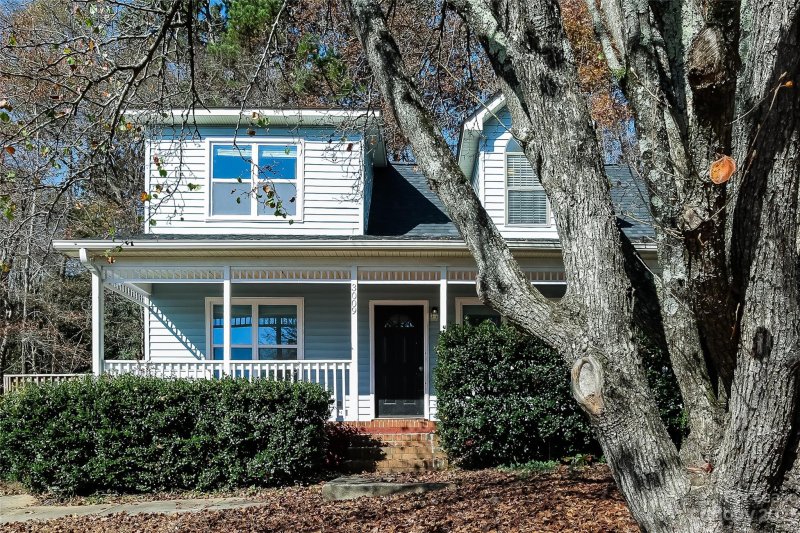 Property image 4 at 3009 Overlook Trail, Charlotte, NC 28212