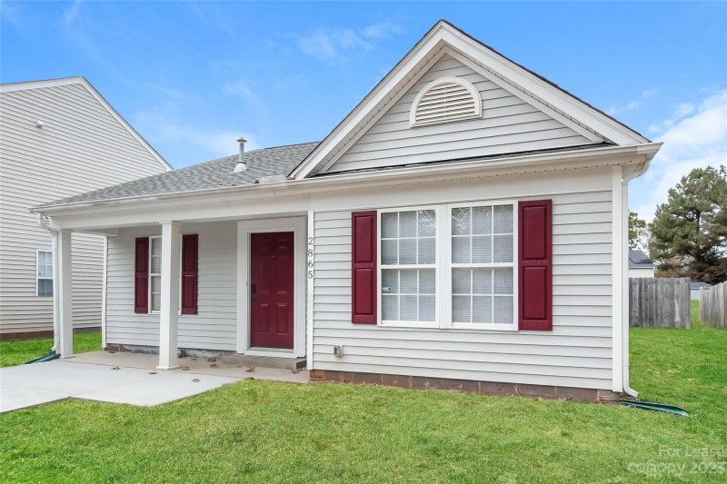 Property image 3 at 2865 Oasis Lane, Charlotte, NC 28214