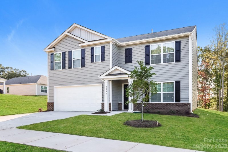 Property image 3 at 7894 Shallowbrook Drive, Sherrills Ford, NC 28673