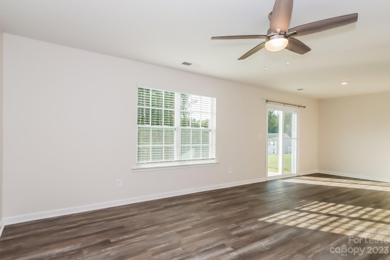 Property image 4 at 7894 Shallowbrook Drive, Sherrills Ford, NC 28673