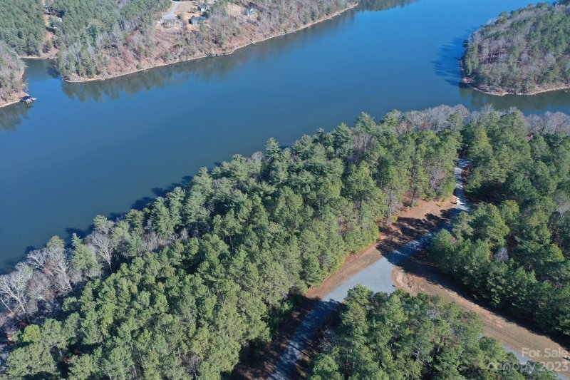 Property image 5 at 202 Pier Point Drive, Connelly Springs, NC 28612