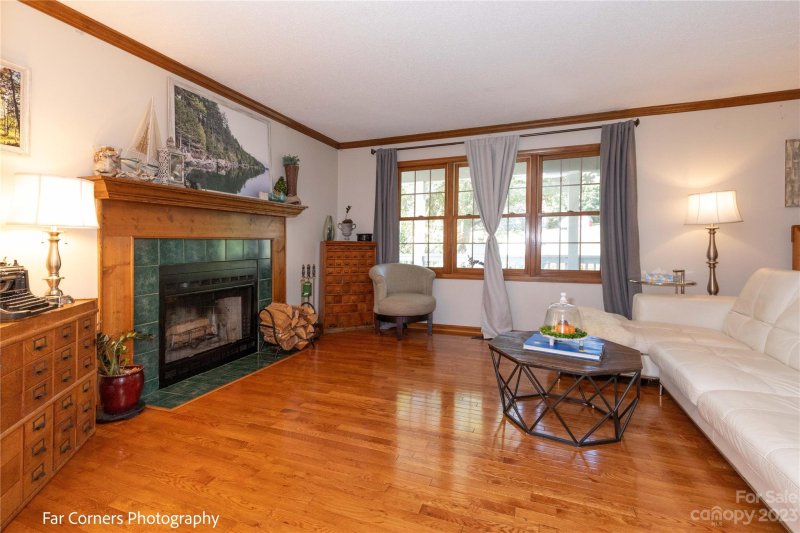 Property image 2 at 201 Meadow Run Extension, Asheville, NC 28806