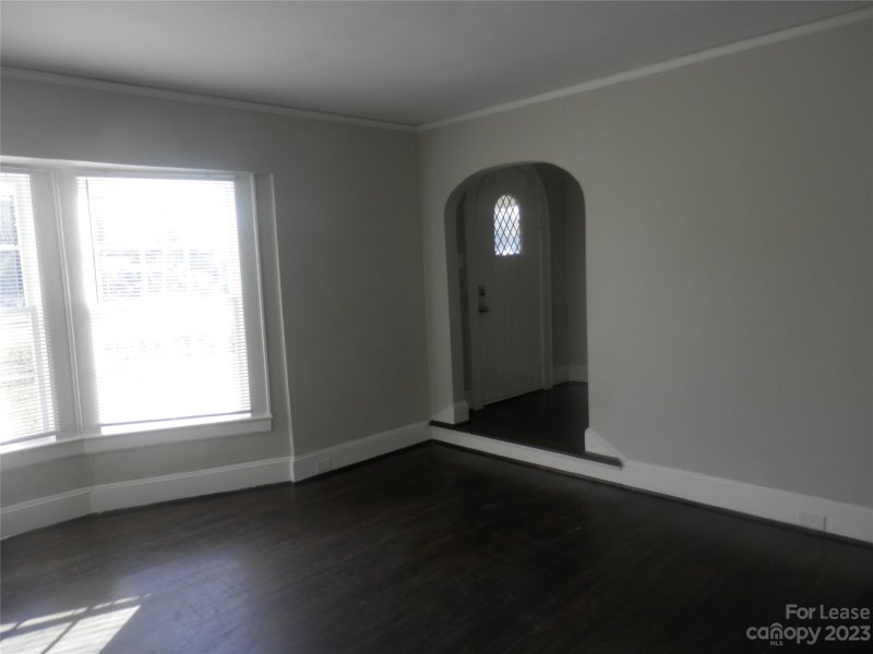 Property image 5 at 555 Sugar Creek Road, Charlotte, NC 28213