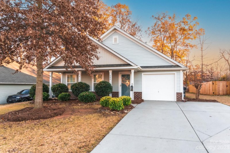 Property image 2 at 506 Sawtooth Oak Drive, Landis, NC 28088