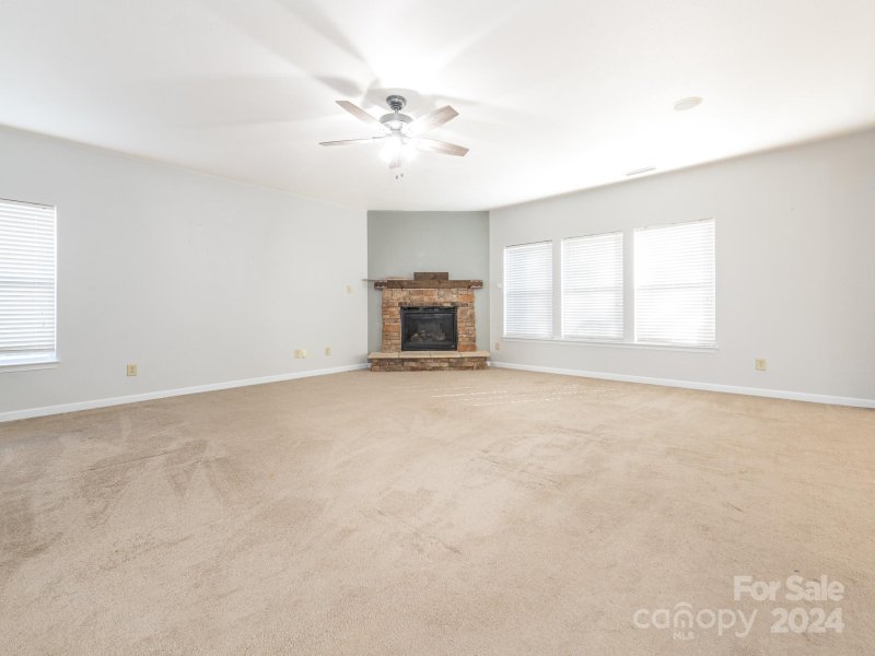 Property image 3 at 941 Capetown Lane, Clover, SC 29710