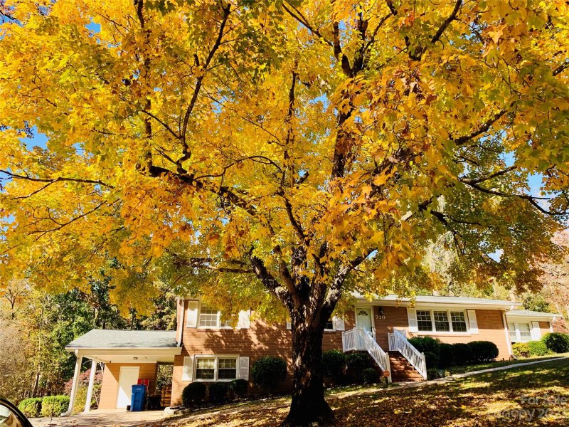 Property image 3 at 710 Crestview Drive, Albemarle, NC 28001