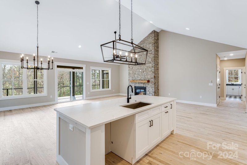 Property image 5 at 16 Dusky Court, Hendersonville, NC 28739