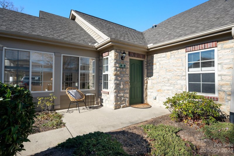 Property image 2 at 35 Outlook Circle, Swannanoa, NC 28778