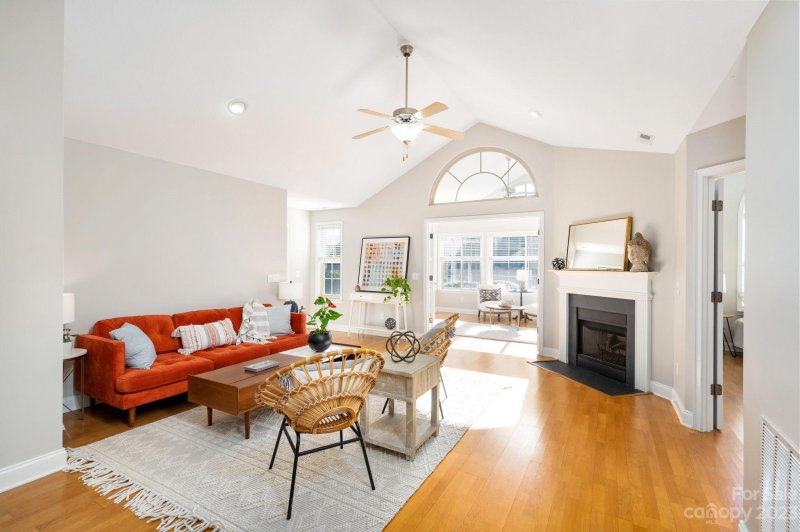 Property image 5 at 35 Outlook Circle, Swannanoa, NC 28778