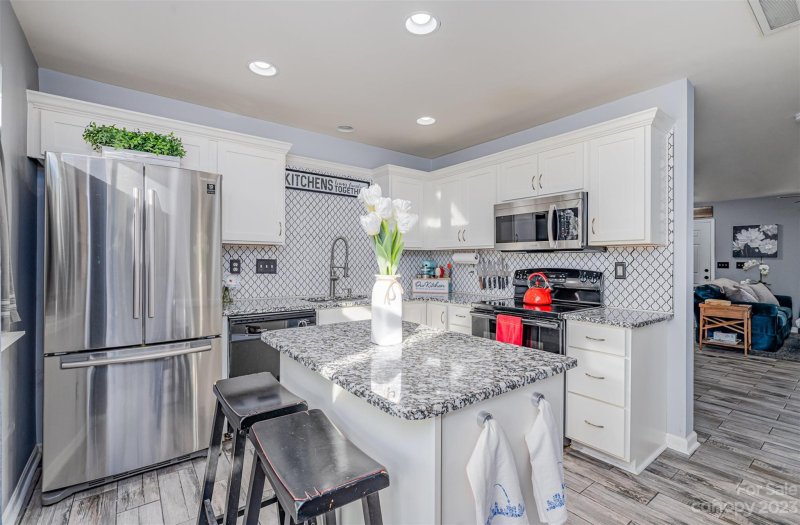 Property image 3 at 674 Rock Lake Glen, Fort Mill, SC 29715