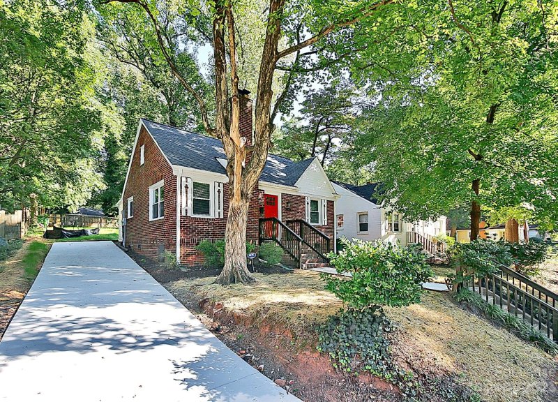 Property image 2 at 3004 Rush Avenue, Charlotte, NC 28208