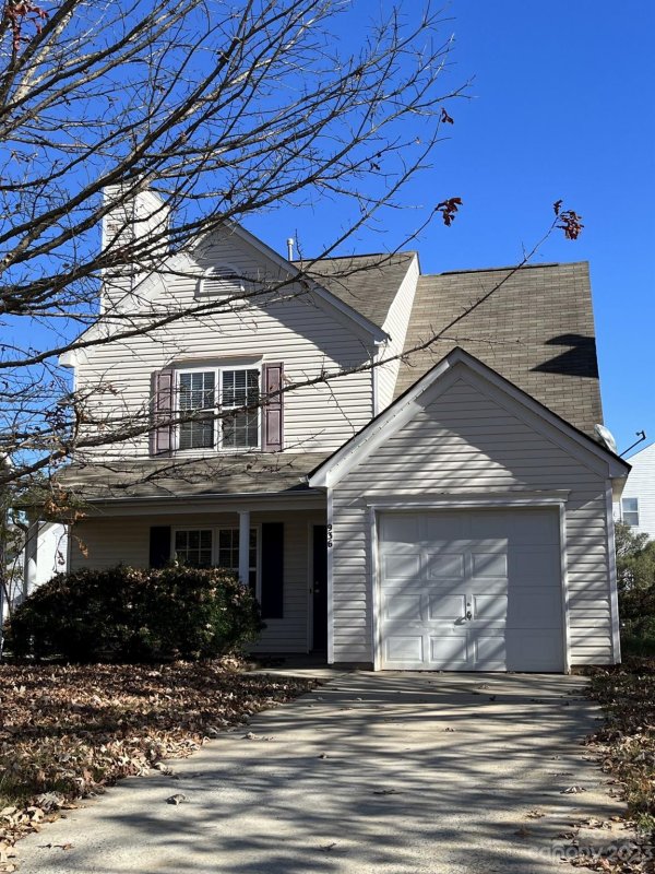 936 Grass Hollow Court