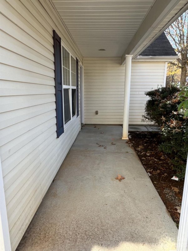 Property image 2 at 936 Grass Hollow Court, Charlotte, NC 28216