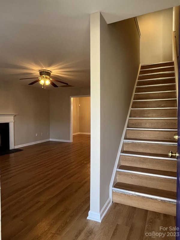 Property image 3 at 936 Grass Hollow Court, Charlotte, NC 28216