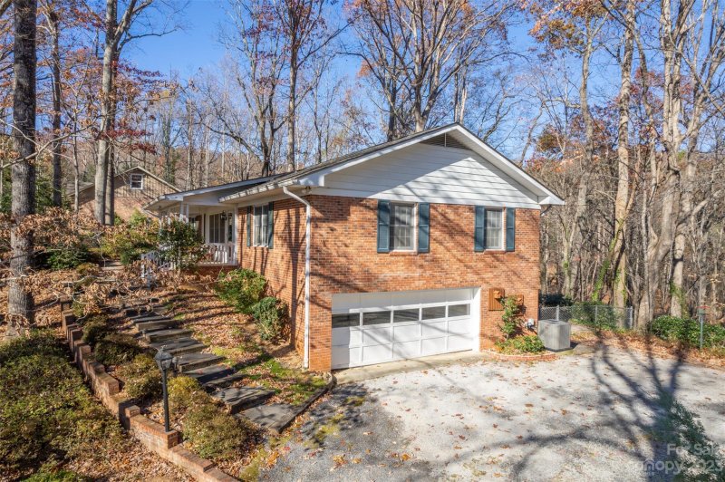 Property image 2 at 621 E Park Drive, Tryon, NC 28782