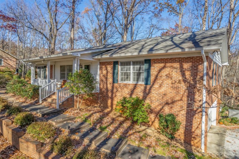 Property image 4 at 621 E Park Drive, Tryon, NC 28782