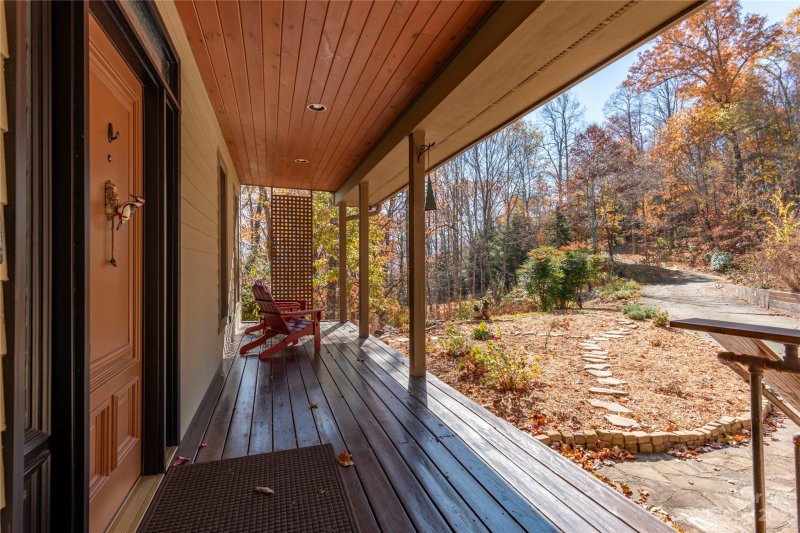 Property image 3 at 303 Pinnacle Drive, Black Mountain, NC 28711