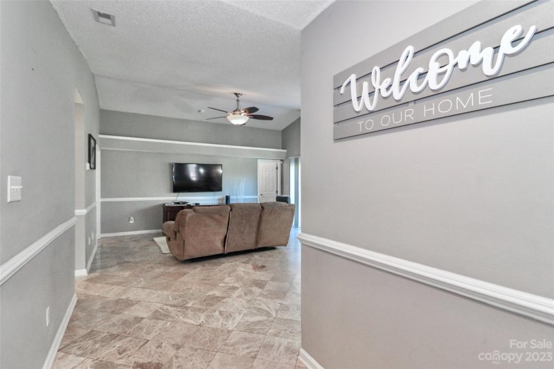 Property image 4 at 1009 Morning Glory Drive, Charlotte, NC 28262