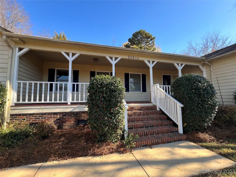 Property image 3 at 20814 Lagoona Drive, Cornelius, NC 28031