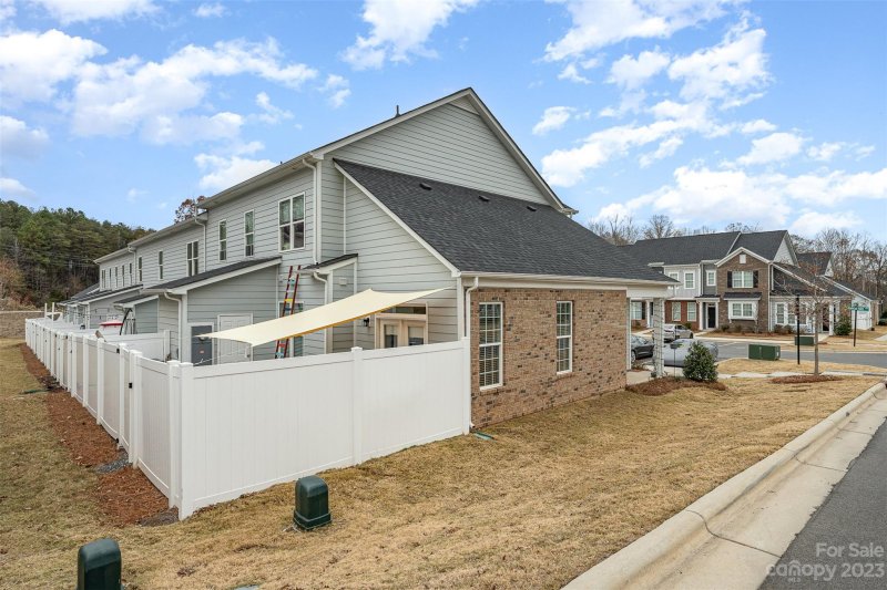 Property image 4 at 701 Henderson Valley Way, Belmont, NC 28012