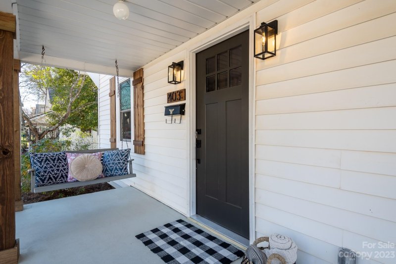 Property image 2 at 403 Dingler Avenue, Mooresville, NC 28115