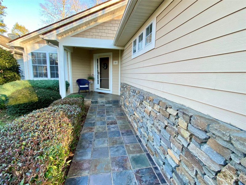 Property image 2 at 18 E Fairway View Court, Etowah, NC 28729