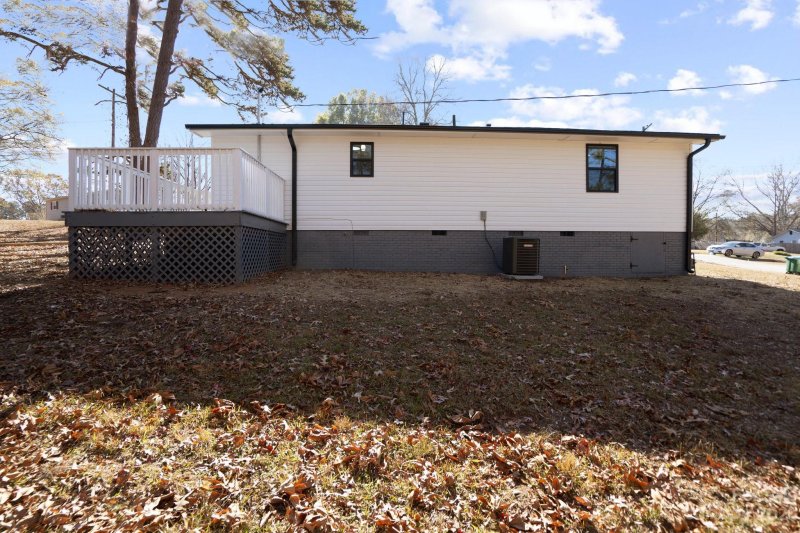 Property image 2 at 405 Dover Drive, Bessemer City, NC 28016