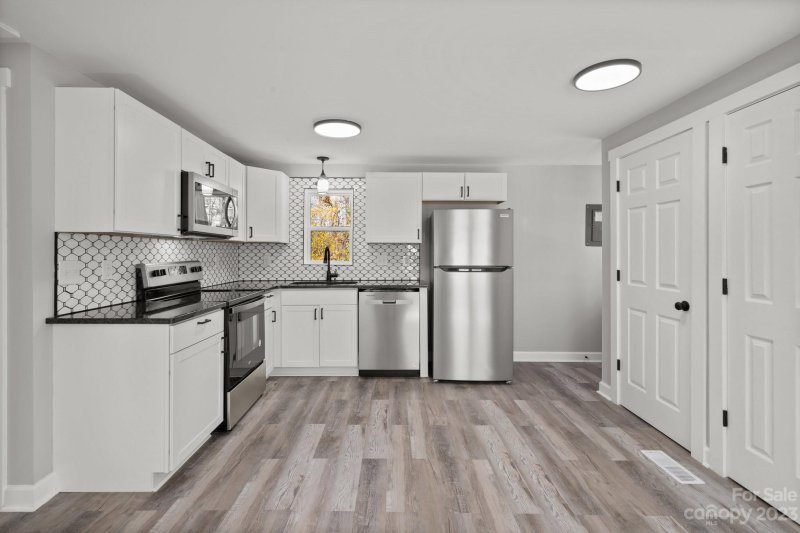 Property image 5 at 405 Dover Drive, Bessemer City, NC 28016