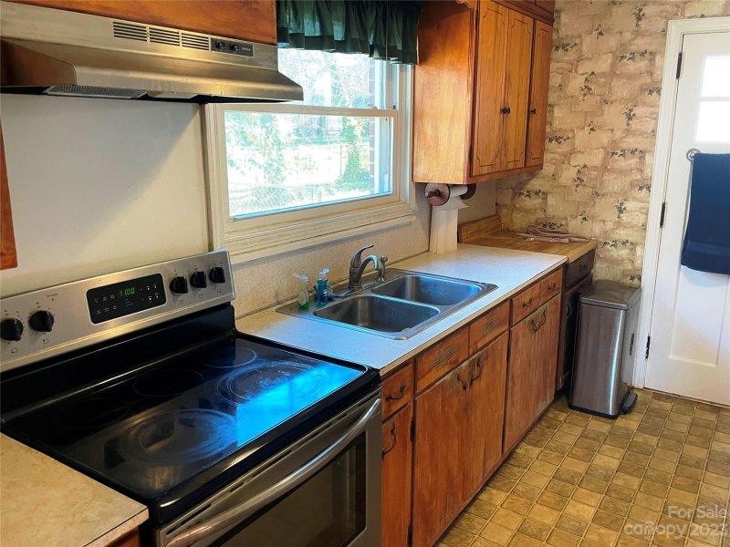 Property image 5 at 1086 Christopher Circle, Rock Hill, SC 29730