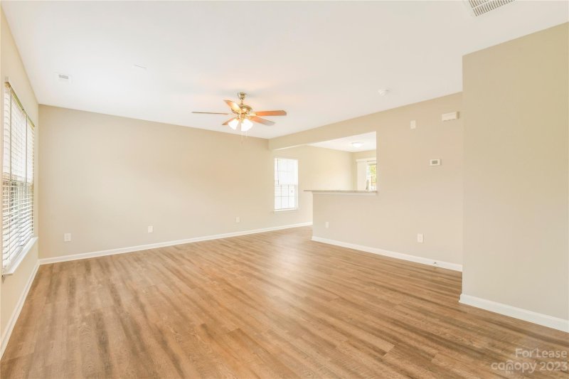 Property image 4 at 2019 Pimpernel Road, Charlotte, NC 28213