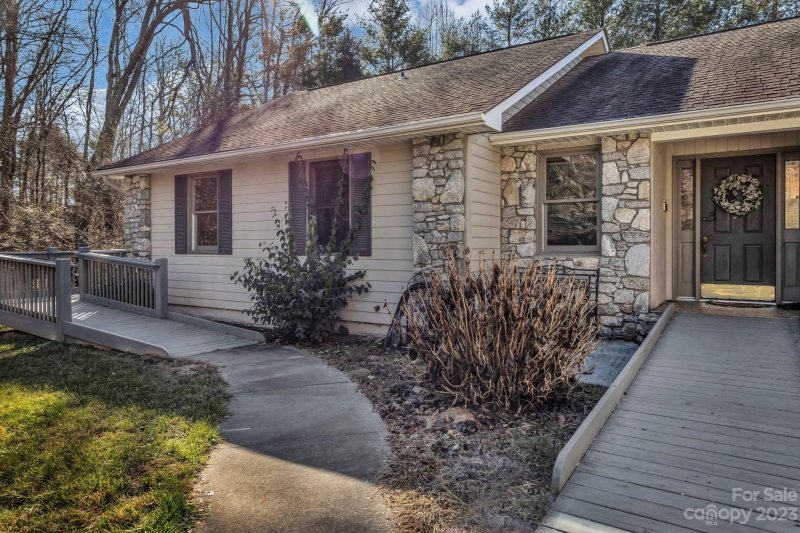 Property image 3 at 21 Windswept Drive, Candler, NC 28715